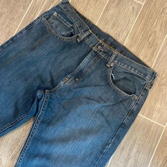 Levi’s 559 w33 L34 Made in Egypt writing n pocket. - Picture 2 of 16